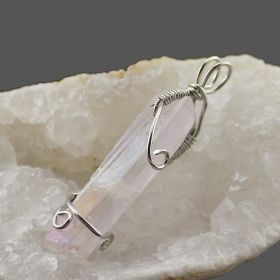 Creative Products Handmade Winding Natural Crystal Column Rough Stone Pendant (Color: White)